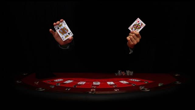 при каких картах можно играть в покер